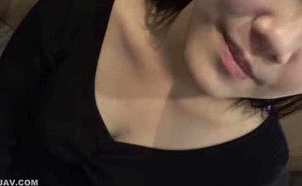 おっさんチンポで金を稼ぐお嬢様のかなみちゃん20自らハメ撮り希望で荒稼ぎ臭い精はもう慣れました無_