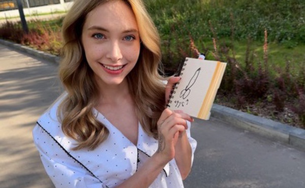 The tourist was very hungry and I fed her creampie - [Loly Nebel]