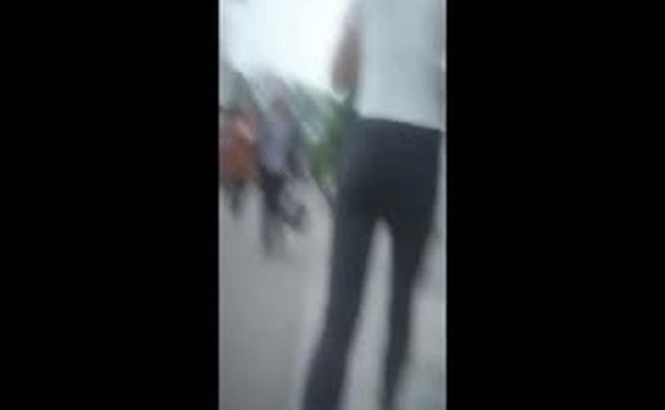 素质嫖客傍晚时间一堆站街女选了个妹子带小房间操逼超近视角看小穴JB插入激情爆操