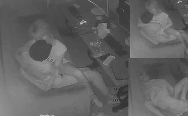 精彩公共场所啪啪情侣被偷拍网吧看片做爱