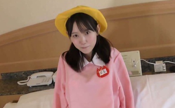 清纯可爱萝莉美少女