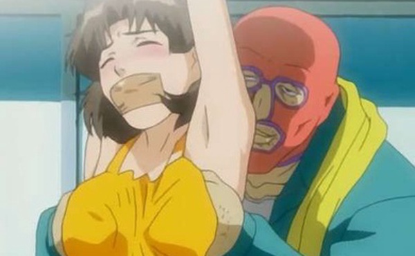 中文字幕鬼作第三集柜台美女在海水浴场无路可逃