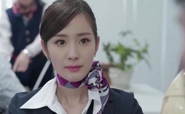 明星淫梦-女神杨幂空姐人妻被媚药中出