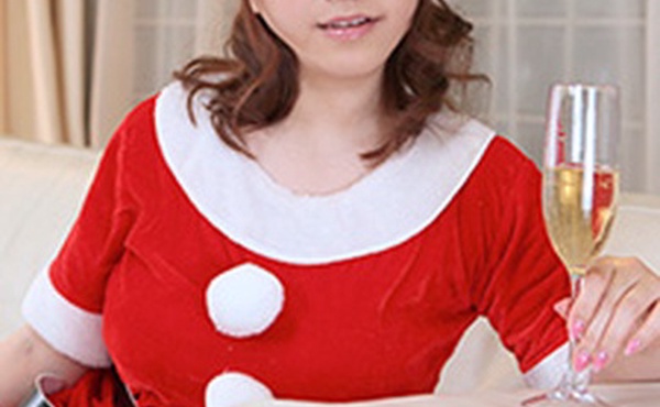 巨乳的她，圣诞老人家访 七海结衣