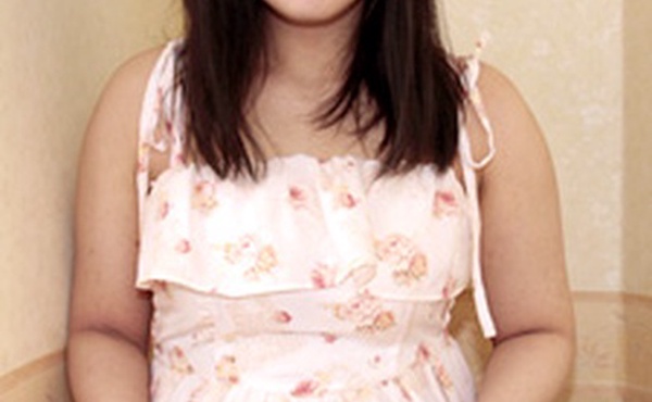 我向一个不喜欢男人的女同性恋者展示了如何与男人性交。高山咲