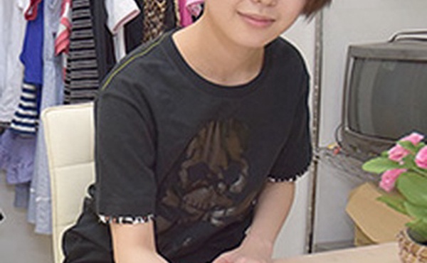 素人AV采访～为了家人而来～伊森真奈