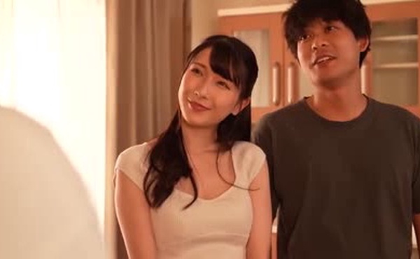 JUQ-537我被兒時好友無意識的誘惑所迷惑她總是穿著內衣五天內我把所有的時間都花在中出性愛上我是一個貪圖便宜的人與我的初戀情人Hito我兄弟的妻子多次越界宮西光