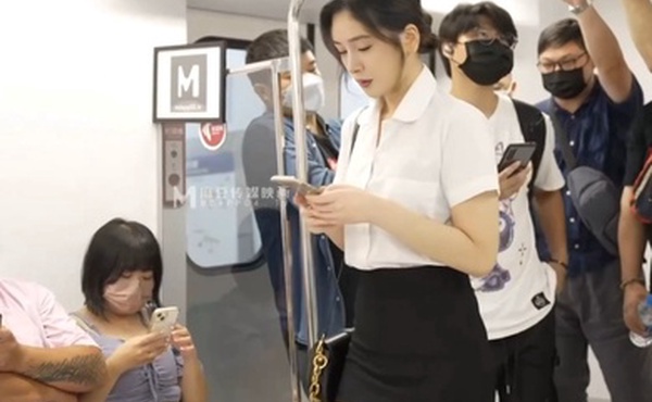 杨幂电车痴汉性交女明星