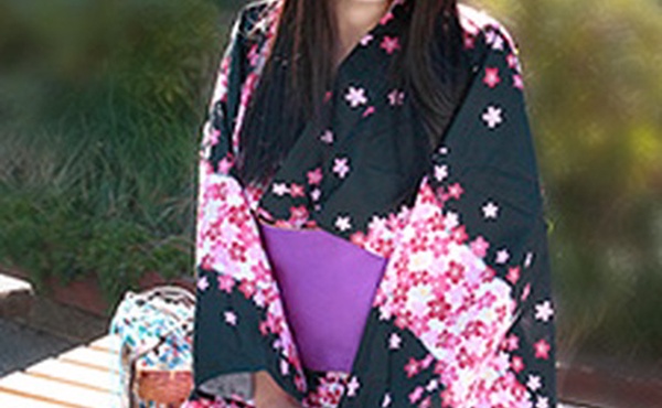 我会慷慨地为您服务。白石丽奈