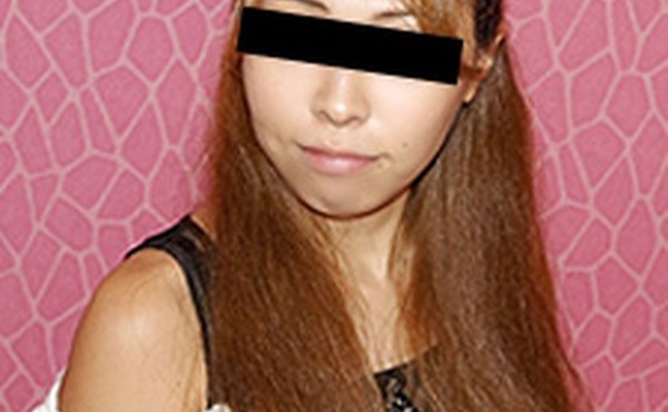 我兴奋了一个素人女孩，她配合了一份有关她胯部区域的调查问卷，最后中了她。植本弥生