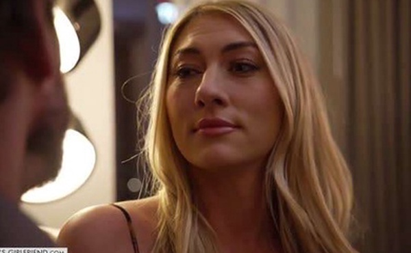 美国大片干自己后妈大鸡巴草妈妈