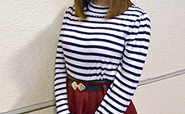 素人真搭档～当我问要不要当读者模特时，她轻松的就跟着我了～如月翔子