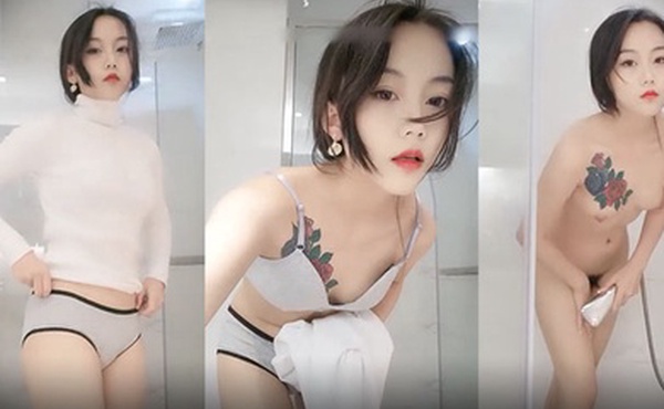 大学生援交妹自称大一讲述上学坐教室最后一排被同学摸B